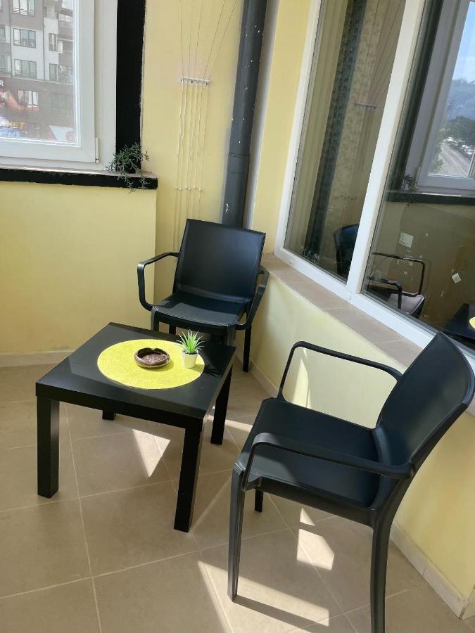 Lotos Apartament Apartman Burgasz Kültér fotó